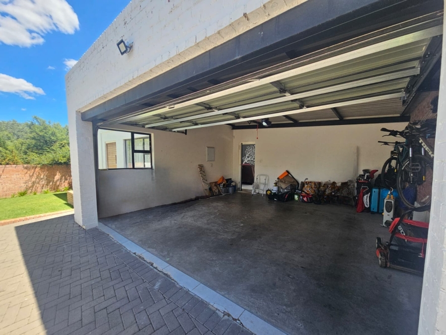 3 Bedroom Property for Sale in Bayswater Free State